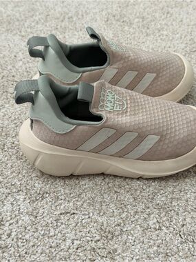 adidas Kids Slip-On Sneakers in mint and cream